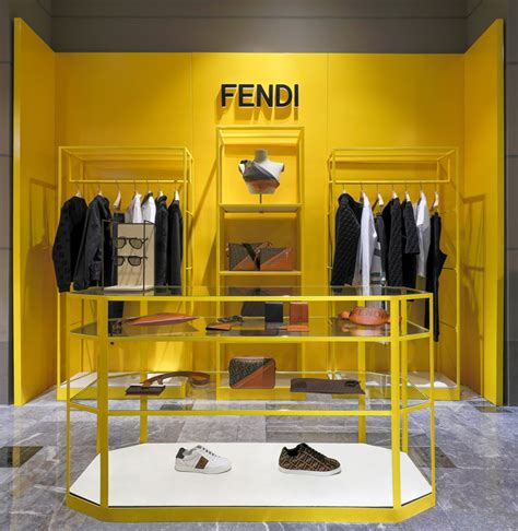 fendi store interlomas el palacio de hierro mx|Fendi, 6 Vialidad De La Barranca, El Palacio de Hierro Paseo .